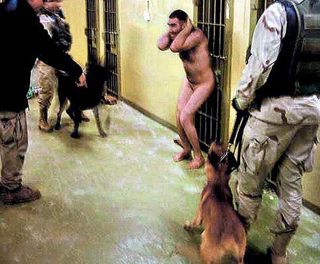 Nämä kuvat irakilaisesta Abu Ghraibin vankilasta järkyttivät maailmaa, mutta vankien kiduttamisen Yhdysvallat aloitti jo Afganistanissa.