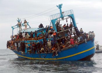 Libyasta lähtenyt, afrikkalaissiirtolaisia kuljettanut laiva joutui merihätään Tunisian rannikolla Sfaxin lähellä kesäkuun alussa.