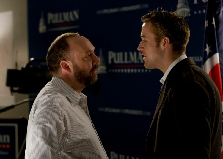 Paul Giamatti ja Ryan Gosling napit vastakkain George Clooneyn ohjaamassa poliittisessa draamassa Vallan kääntöpuoli.