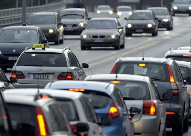 Autoilun jatkuva kasvu on osoittanut hiipumisen merkkejä.