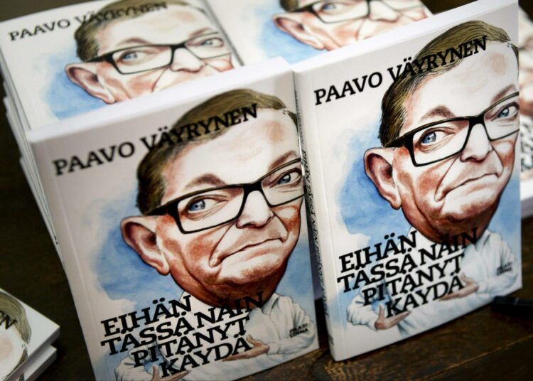 Paavo Väyrynen purki tyytymättömyyttään keskustan linjaan viime viikolla julkaisemassaan kirjassa. Torstaina oli lopullisen välirikon vuoro.