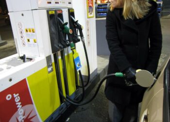 Yleisimpiin bensiinilaatuihin sekoitetaan mukaan etanolia.