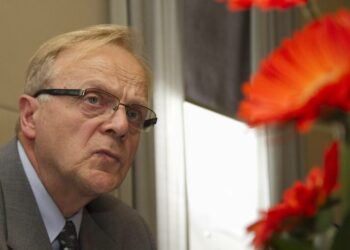 Lauri Ihalainen ei haikaile tupon perään.