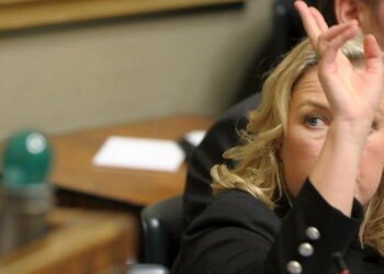 Valtiovarainministeri Jutta Urpilainen vakuutti kuntauudistuksen vahvistavan kunnallista itsehallintoa.