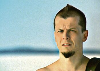 Soundbreaker on ympäri maailmaa mainetta niittänyt elokuva harmonikkavelho Kimmo Pohjosesta (kuvassa).