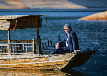 Andrew Graham-Dixon on aiheestaan innostunut eloisa juontaja.
