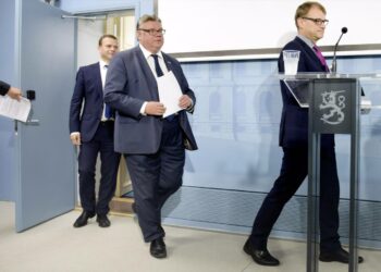 Hallitus esitteli budjettiesitystä 1. syyskuuta. Vasemmistoliiton teettämän laskelman mukaan se leikkaa eniten pienituloisimpien eläkeläisten ostovoimaa.