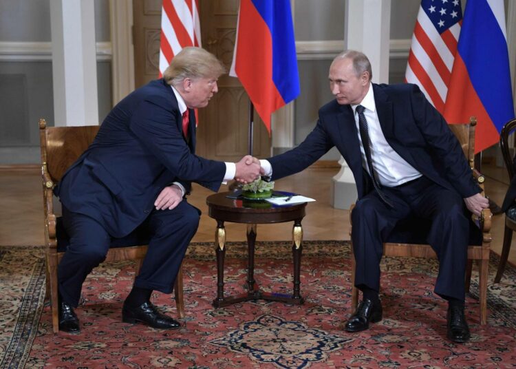 Presidentit Donald Trump ja Vladimir Putin maanantaina Helsingissä.