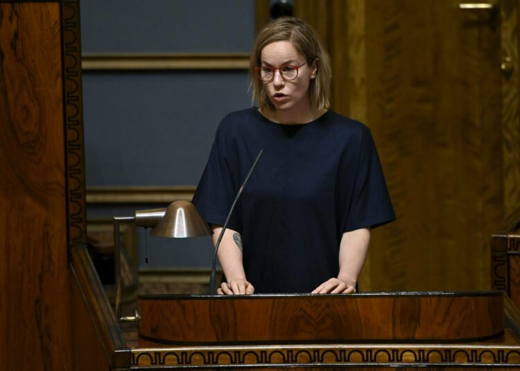 Hanna Sarkkisen mielestä Suomen tulee tukea muiden maiden kestävää kehitystä.