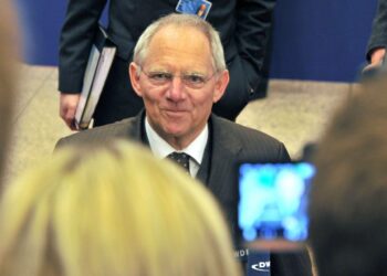 Saksan valtiovarainministeri Wolfgang Schäuble euroryhmän maiden kokouksessa Brysselissä maanantaina.