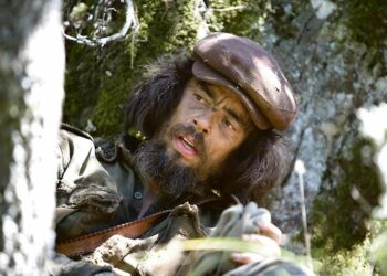 Benicio Del Toro Ernesto on Che Guevara Steven Soderberghin elokuvan toisessa osassa maailmankuuluisasta vallankumouksellisesta.