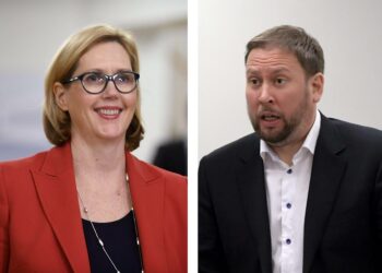 Tuula Haatainen (sd.) ja Paavo Arhimäki (vas.).