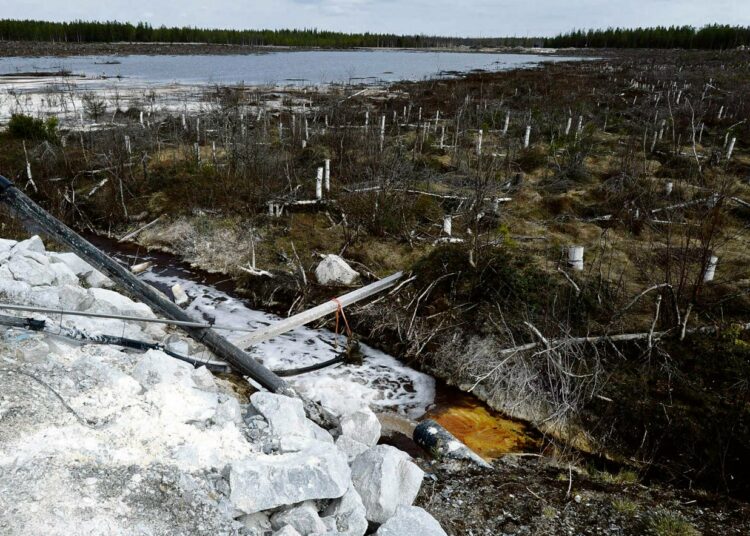 Talvivaaran kaivosalue Sotkamossa. Kuvassa Haukilammen pohjoinen vesienkäsittelyallas, johon kaivos laskee puhdistetun prosessiveden.