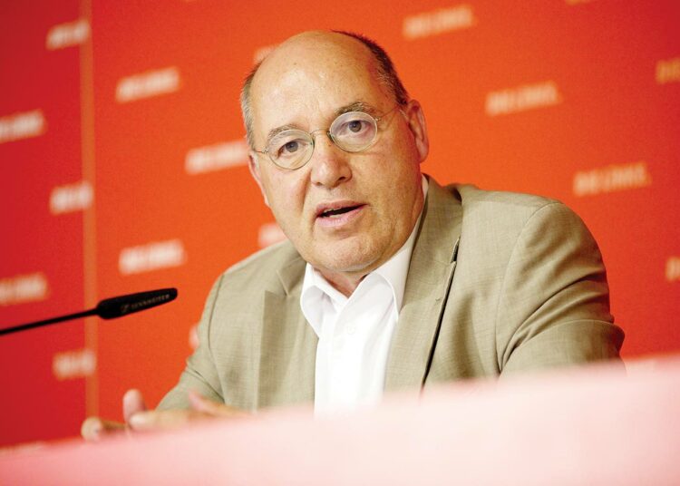 Saksassa on Euroopan laajin matalapalkkasektori, sanoo Die Linken liittopäiväedustaja Gregor Gysi.