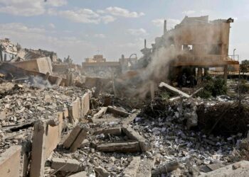 Rauhanliitto vaatii, ettei Suomen ulkopoliittinen johto jää pelkästään suurvaltojen myötäilijän rooliin Syyrian ohjusiskuissa. Kuvassa tuhoutunut tutkimuslaitos Barzahissa.