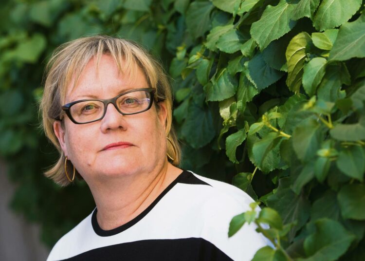 Tuula Kumpumäki johtaa Kansan Sivistystyön Liittoa.