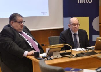 Puheenjohtaja Riku Aalto ja varapuheenjohtaja Turja Lehtonen esittelivät keskiviikkona Teollisuusliiton vaalitavoitteita.