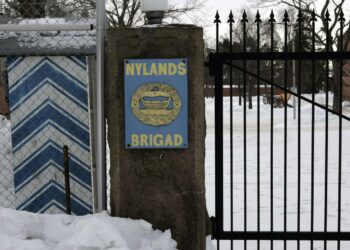 Mikä merkitys puolustusvoimien kokonaisuudistuksessa on sillä, että Dragsvikin varuskunta säilyy ja siellä saavat ruotsinkieliset suomalaiset varusmieskoulutusta edelleenkin?