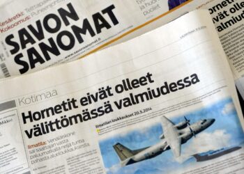 Ilmatilaloukkauksen tapauksen todellinen kulku alkoi selvitä vasta Savon Sanomien viime lauantain uutisoinnin jälkeen. Pääministeri Jyrki Katainen luuli yli viikon ajan Hornetien olleen tunnistuslennolla, vaikka virheellinen tieto oikaistiin valtiojohdolle puolessa tunnissa.