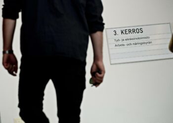 Henkilökohtaista palvelua on TE-keskuksissa karsittu.