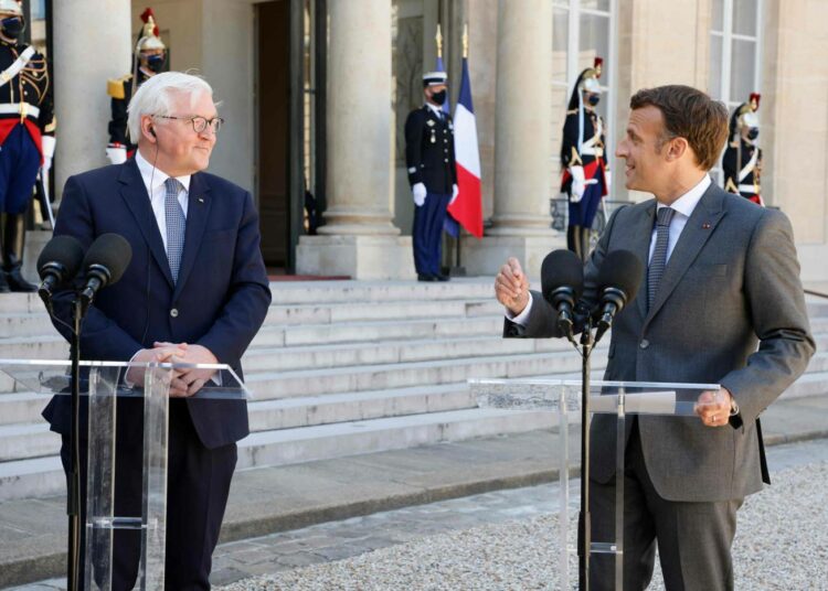 Saksan liittopresidentti Frank-Walter Steienmeier ja Ranskan presidentti Emmanuel Macron pitivät huhtikuussa yhteisen tiedotustilaisuuden. Saksan ja Ranskan yhteistyö on ollut avainasemassa EU:n linjauksissa viime aikoina.
