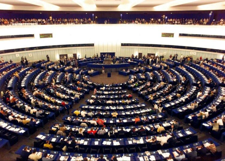 Eurooppalainen palomuuri äärioikeistoon murtui torstaina 13.11.2025.