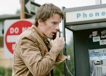 Veljekset Andy (Philip Seymour Hoffman) ja Hank (Ethan Hawke, kuvassa) yrittävät päästä veloistaan ryöstämällä vanhempiensa jalokiviliikkeen.