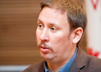 Vasemmistoliiton puheenjohtaja, ministeri Paavo Arhinmäki.