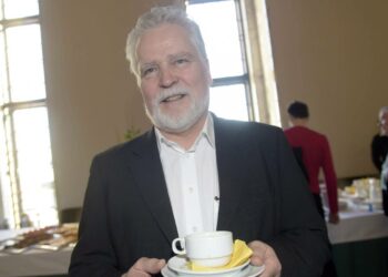 Sopivista työhommistakaan Martti Korhonen ei aio kieltäytyä, jos sellaisia tarjotaan.