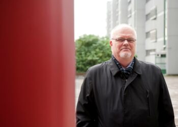 Puuliiton varapuheenjohtaja Jyrki Alapartanen.
