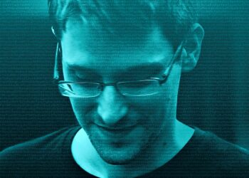 Citizenfour on tietovuotaja Edward Snowdenista kertova Oscar-voittaja.