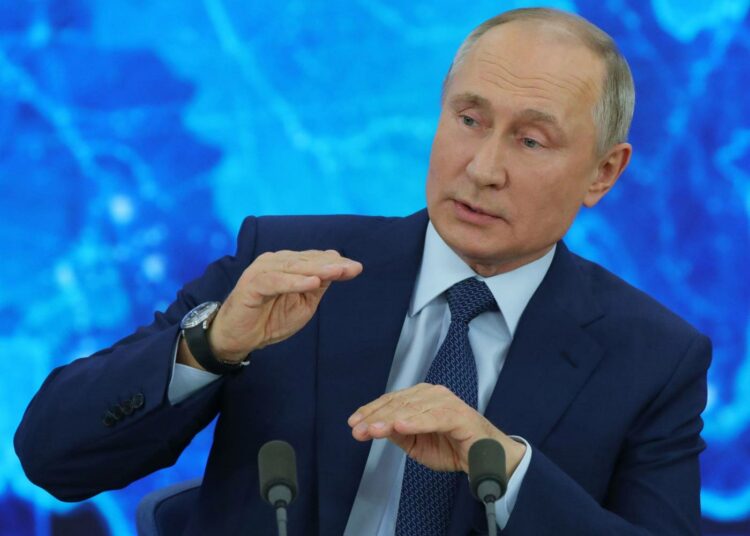 Jos joku olisi halunnut myrkyttää hänet, he olisivat varmaankin vieneet sen loppuun asti, Vladimir Putin sanoi Aleksei Navalnyista.