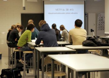 Suomessa on laskentatavasta riippuen 300?1 500 homekoulua.