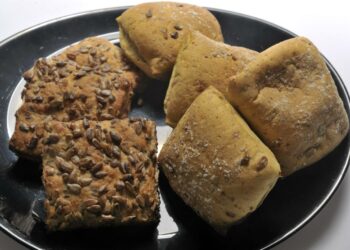 Karppaajista moni on siirtynyt ruokavaliossaan vähähiilihydraattisempiin leipiin.