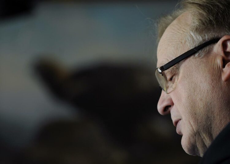 Työministeri Lauri Ihalainen.