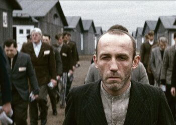 Väärentäjä on tosipohjainen Oscar-elokuva natsien yrityksestä tuhota liittoutuneiden talous väärentämällä valtava määrä seteleitä. Pääosassa Karl Markovics.