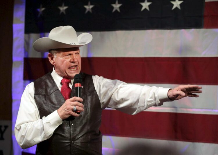 Roy Moore on yksi monista Jumalan valitsemista poliitikoista Yhdysvalloissa.