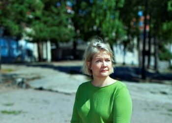 Sanna Kajander-Ruuth oli lukiolainen ja yliopisto-opiskelija 1990-luvun lama-Suomessa.