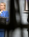 Valtiovarainministeri Riikka Purra ja pääministeri Petteri Orpo hallituksen kehysriihineuvotteluiden tiedotustilaisuudessa Helsingissä 23. huhtikuuta.