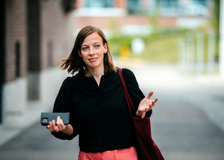 Li Anderssonin johdolla toteutettu oppivelvollisuusuudistus pitää lapset opintiellä peruskoulun jälkeen.