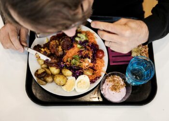 Liharuuasta luopumiseen yhdistetään pakottaminen.