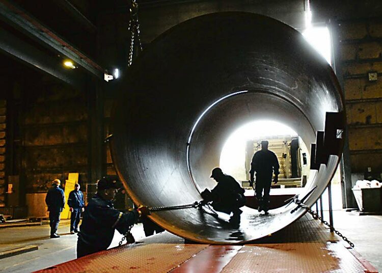 Kirjoittajan mielestä Metalliliiton ei ole syytä liittyä TEAMiin ainakaan vielä.