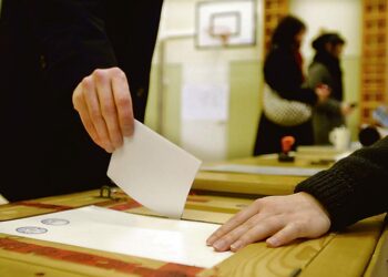 Kirjoittaja aikoo äänestää jatkossa vain kuntavaaleissa.