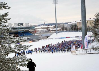 Ensi viikonloppuna hiihdettävään Finlandia-hiihtoon odotetaan 7 000 hiihtäjää. Kuva on viime vuoden hiihdosta.