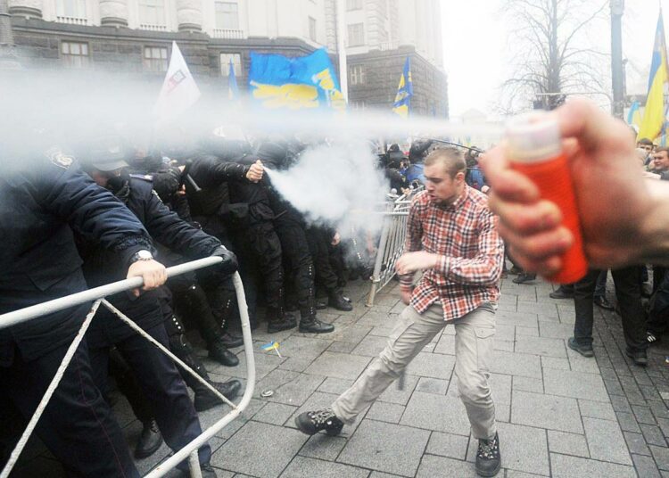 EU-sopimusta kannattavia mielenosoituksia on järjestetty Kiovan ohella muun muassa länsiukrainalaisessa Lvivin kaupungissa.