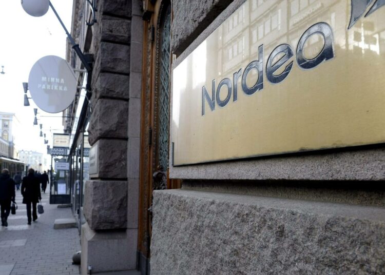 Nordea pankin henkilökuntaa edustavan ammattiliitto Nousun edustajisto pitää Nordean suunnittelemia tehostamistoimia lyhytnäköisinä.