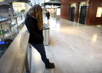 Työkyvyttömät nuoret ja nuoret aikuiset ovat Kelan mukaan kasvava takuueläkeläisten ryhmä.
