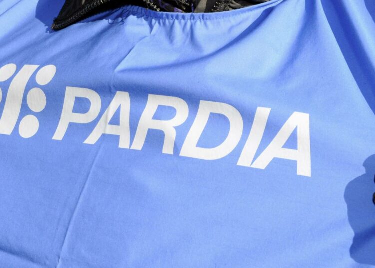 Valtion palveluksessa olevia palkansaajia edustava Pardia ei jatka mahdollista jatkoselvitystyötä uuden keskusjärjestön perustamiseksi.