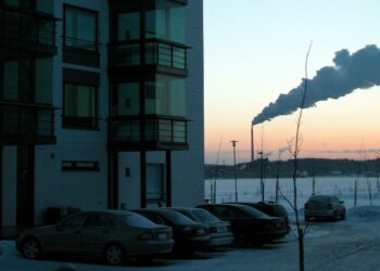 Lämmityspäästöjen kasvuun vaikutti se, että vuosi 2016 oli edellisvuotta kylmempi.