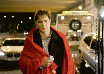 Tom Thorne tutkii, onko Lontoon juna-asemalla ja muualla tapahtuneilla julmuuksilla yhteys. Kuvassa rikoskomisario Tom Thorne (David Morrissey).